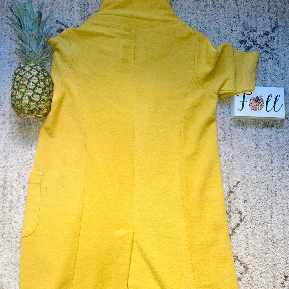 Evy’s tree jacket (rare) size M mustard yellow